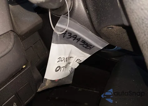 2018 Toyota Rav4 Le из США, поврежденный, VIN JTMZFREV5JJ730318